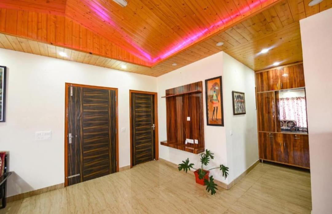 The Western Heights: Peaceful Family Apartments with Private Balconies Kasauli Exterior photo